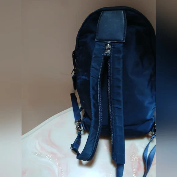 Tumi Backpack - Picture 2 of 8